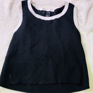 Black with white rimmed sleeves crop top❤️